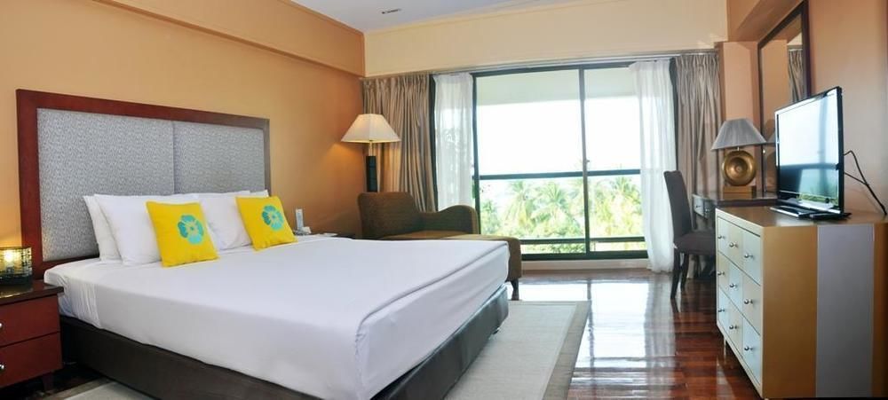 Batam View Beach Resort Nongsa Bagian luar foto