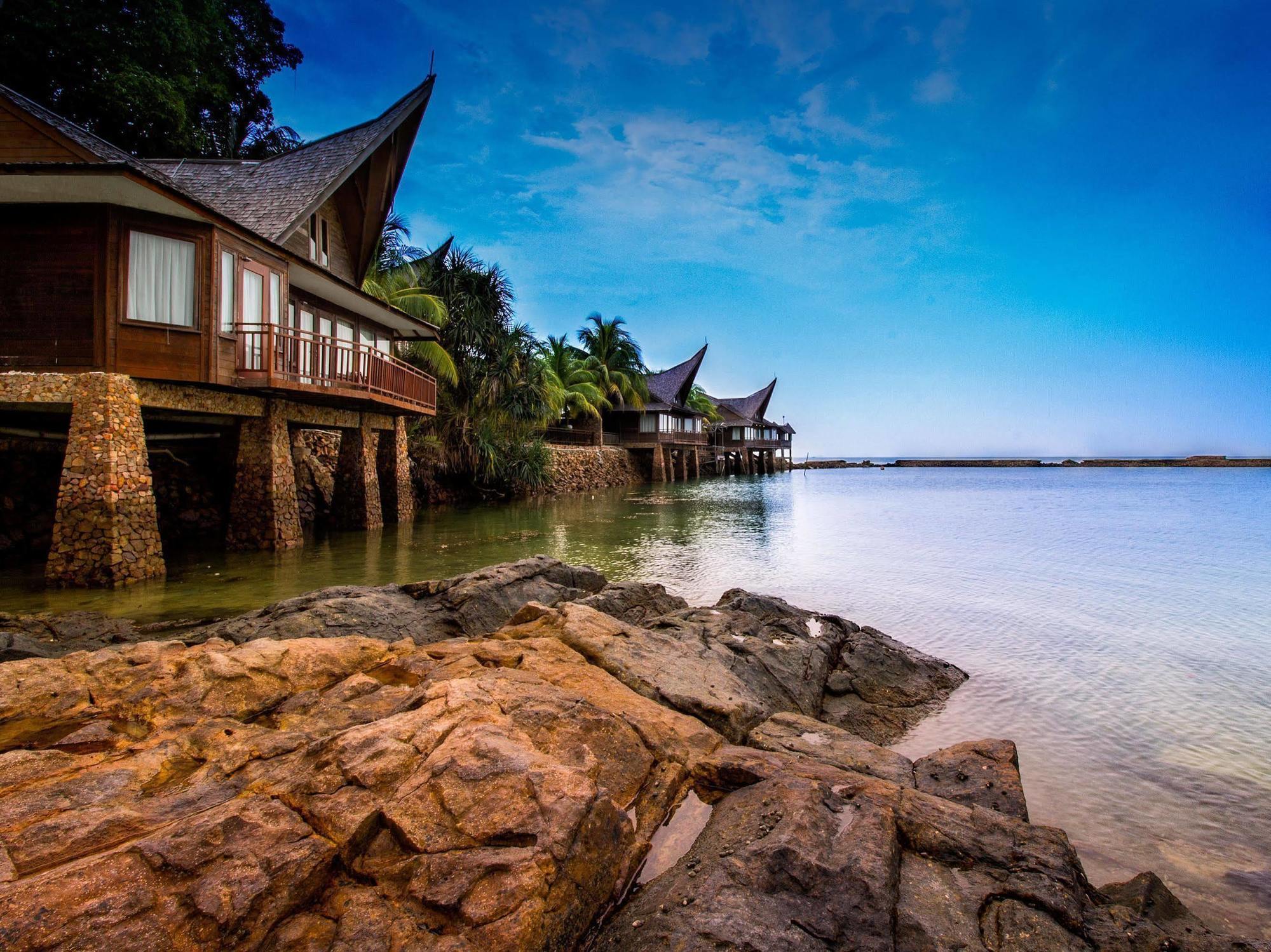 Batam View Beach Resort Nongsa Bagian luar foto